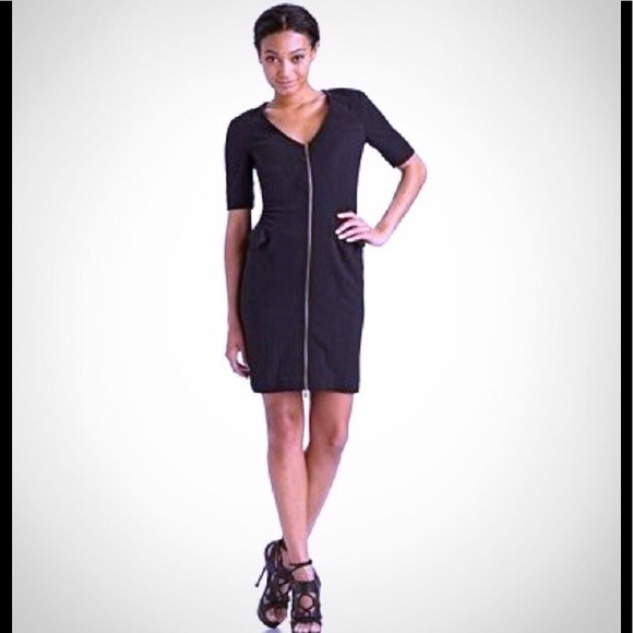 BCBGMaxAzria Dresses & Skirts - BCBG Woven Zipper Dress